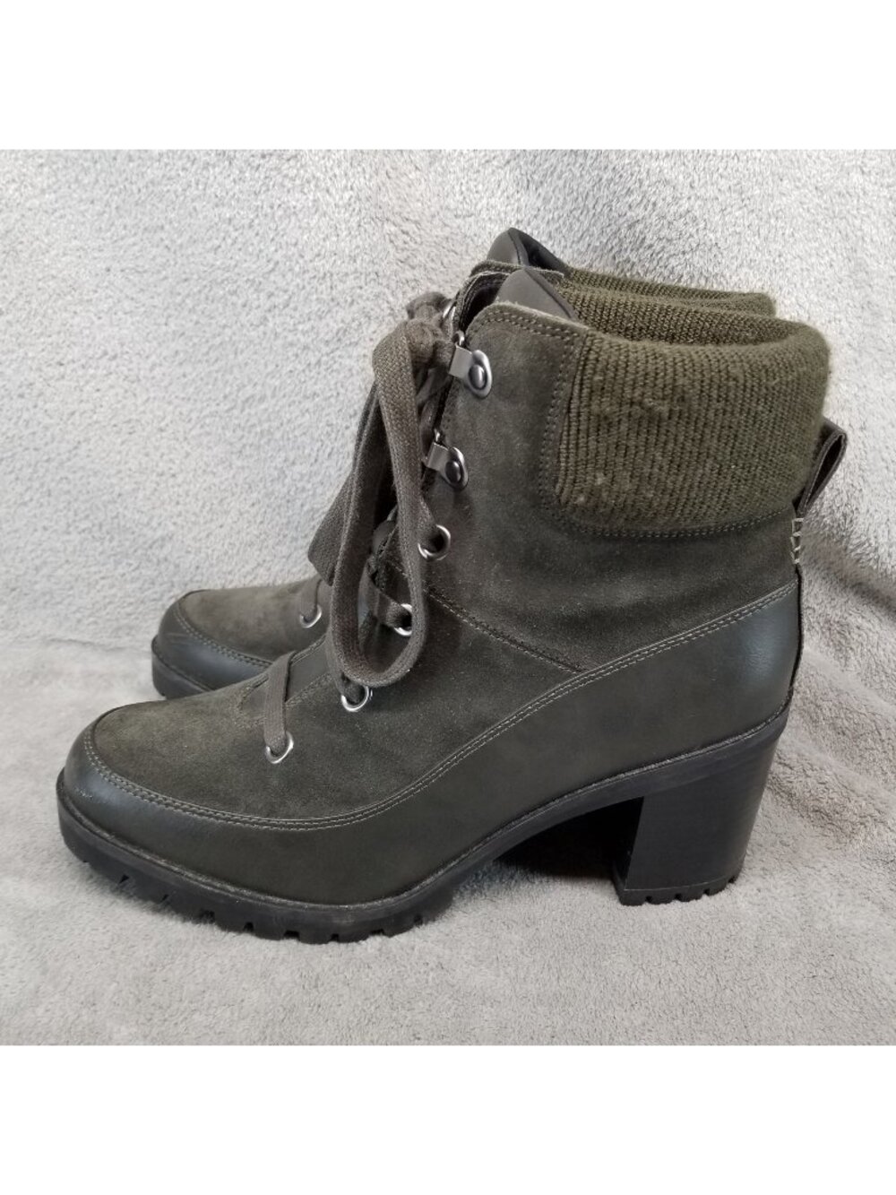 UGG Shoes Womens Size 9 Redwood Olive Green Lace Up Lace Up Boots *Read*